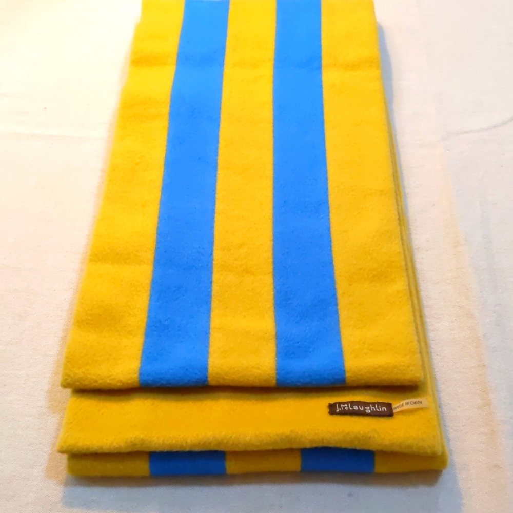 J. McLaughlin Scarf - Picture 4 of 5